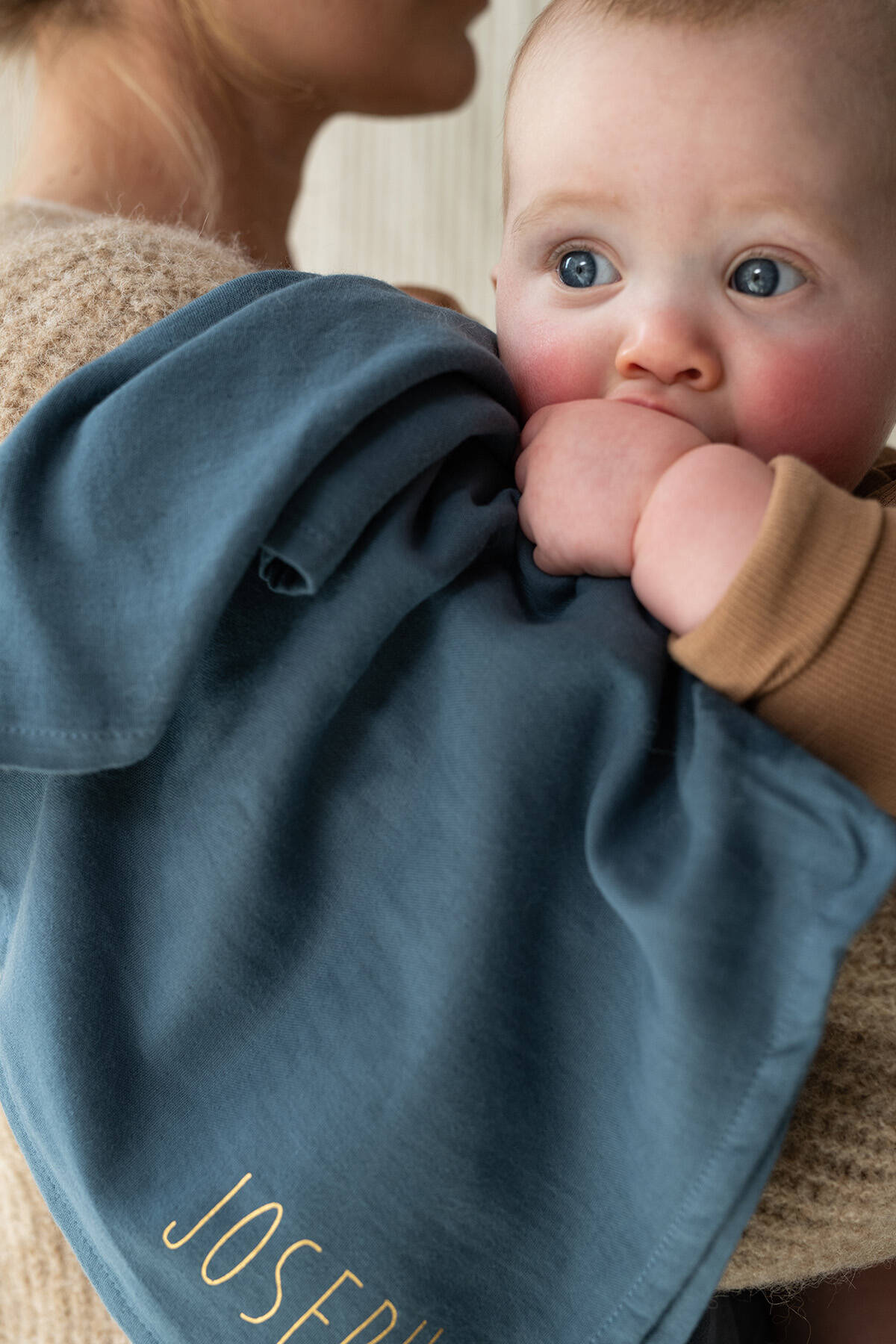 petit lange en coton bio personnalisé pour bébé