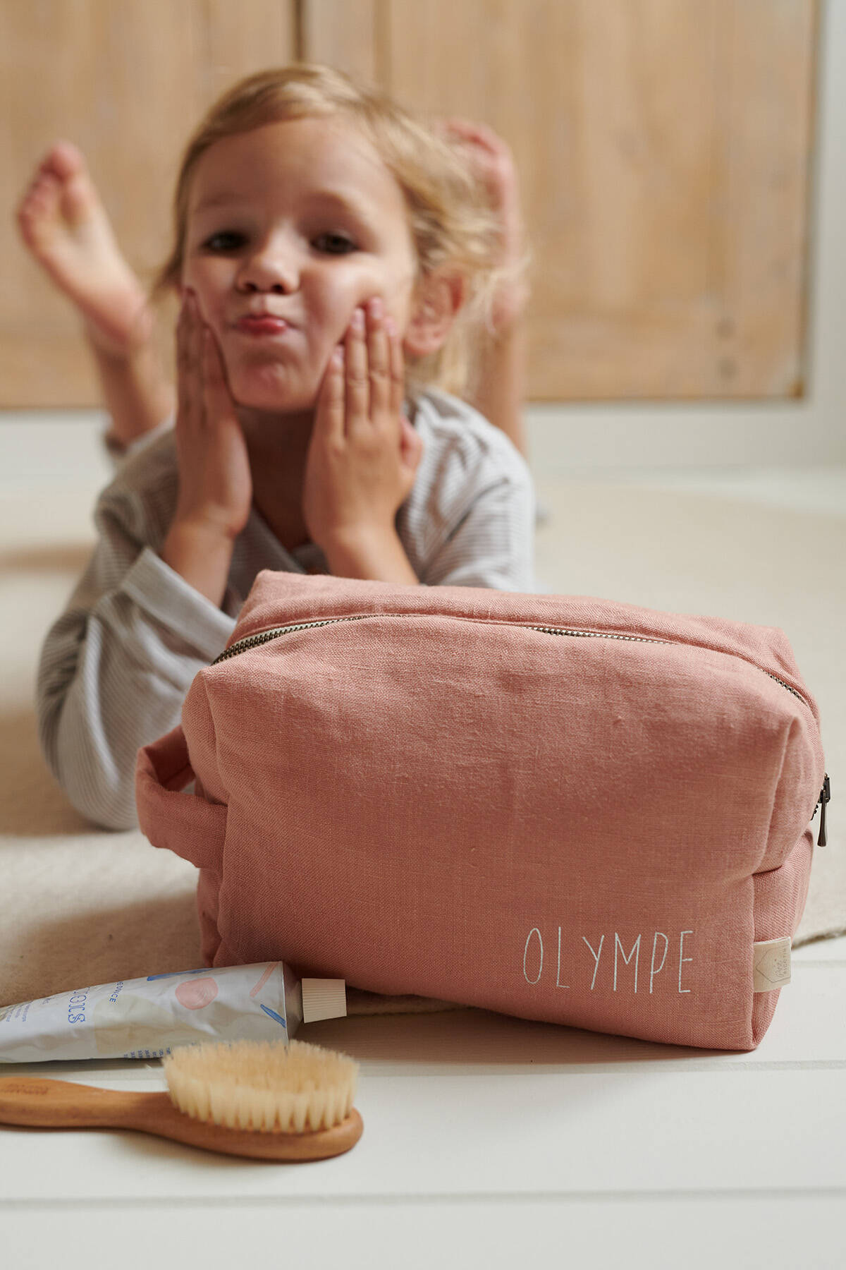 trousse de toilette personnalisée en lin pour enfant